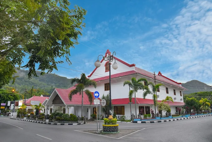 Hotel Khas Ombilin - 1